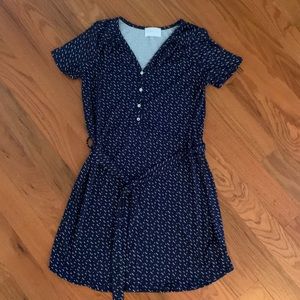 French Grey v neck dotted dress size M